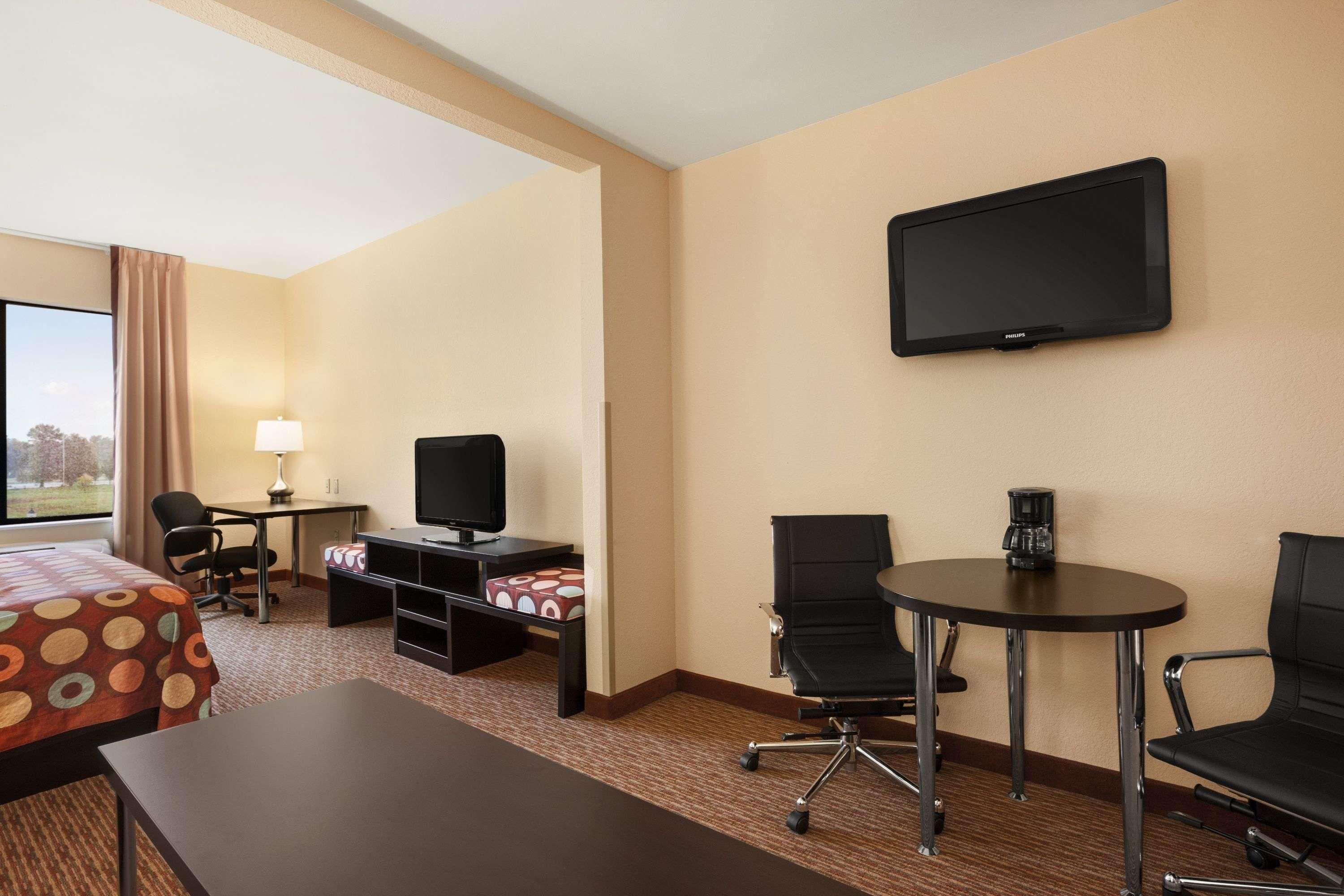 Super 8 By Wyndham Pennsville/Wilmington Exteriör bild