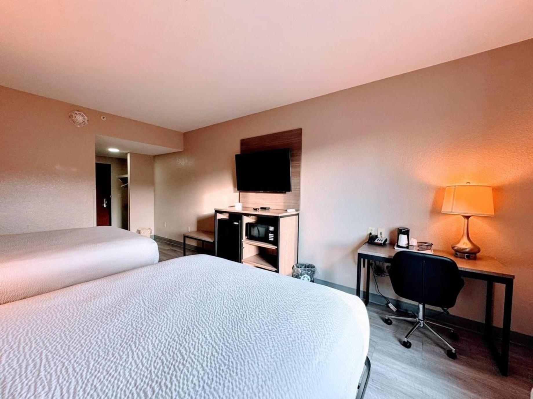 Super 8 By Wyndham Pennsville/Wilmington Exteriör bild